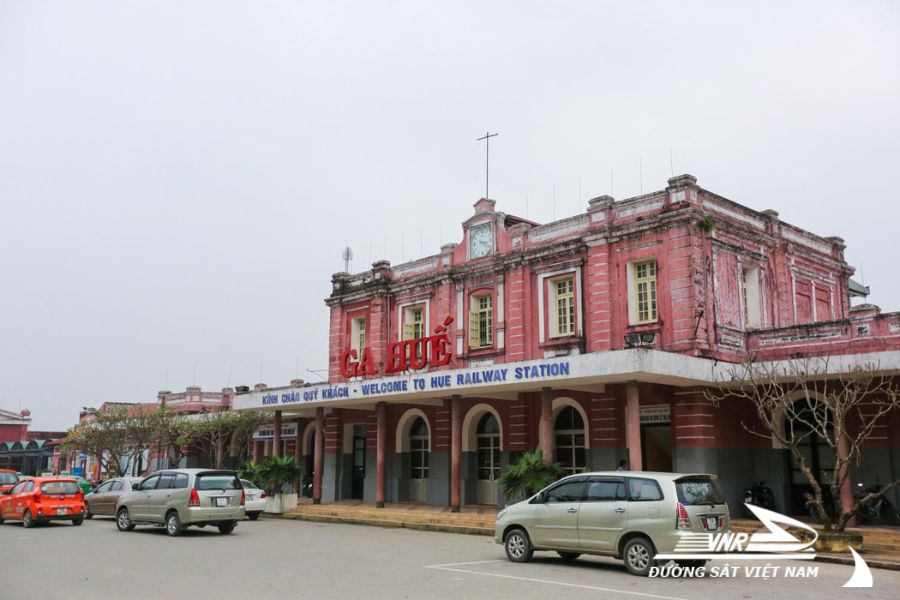 Ga Huế